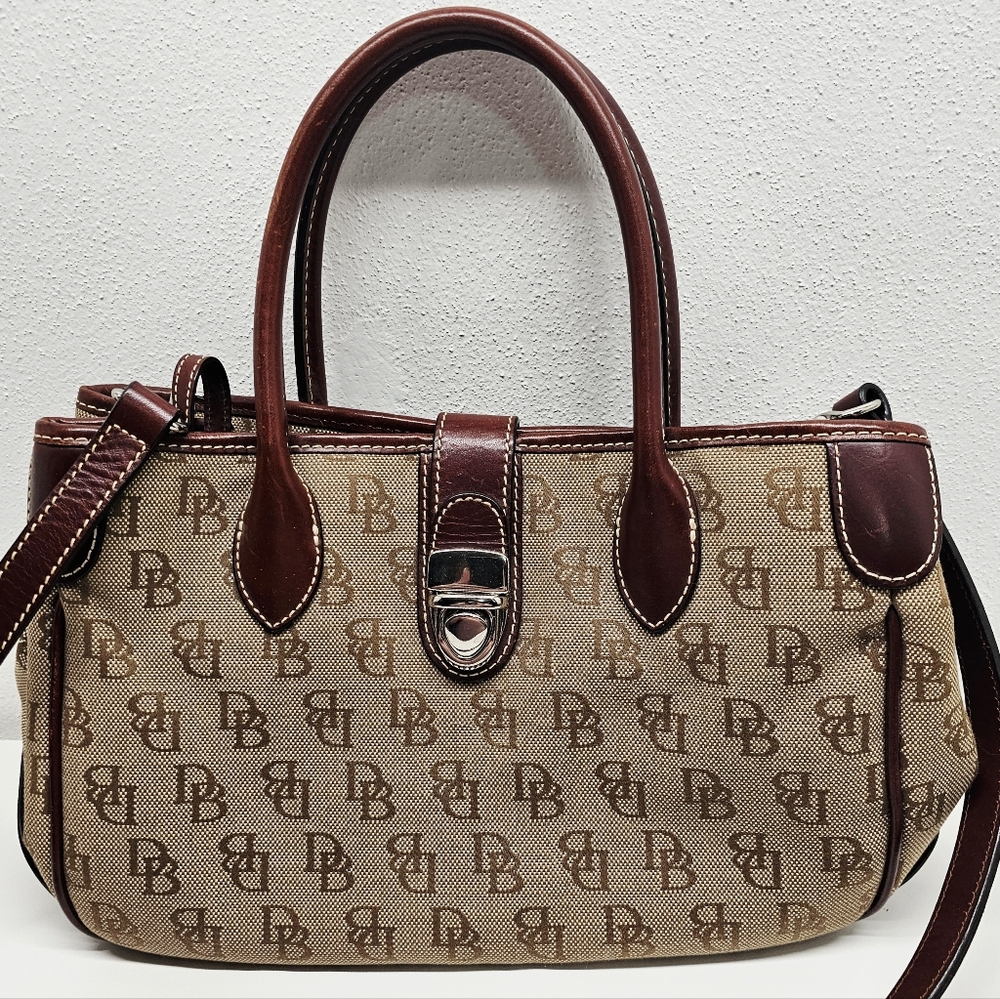 Dooney & Bourke Signature Satchel With Crossbody Strap Pink Interior K7560253